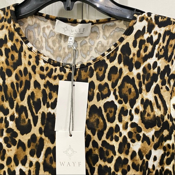 NWT Wayf Leopard Print Crew Neck Long Sleeves Crop Top Tan/Black Size Medium M - Picture 2 of 10